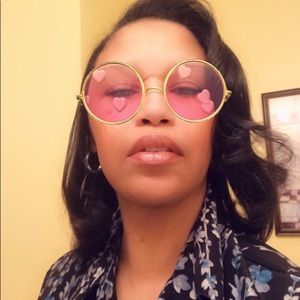 Meet your Posher, Carol